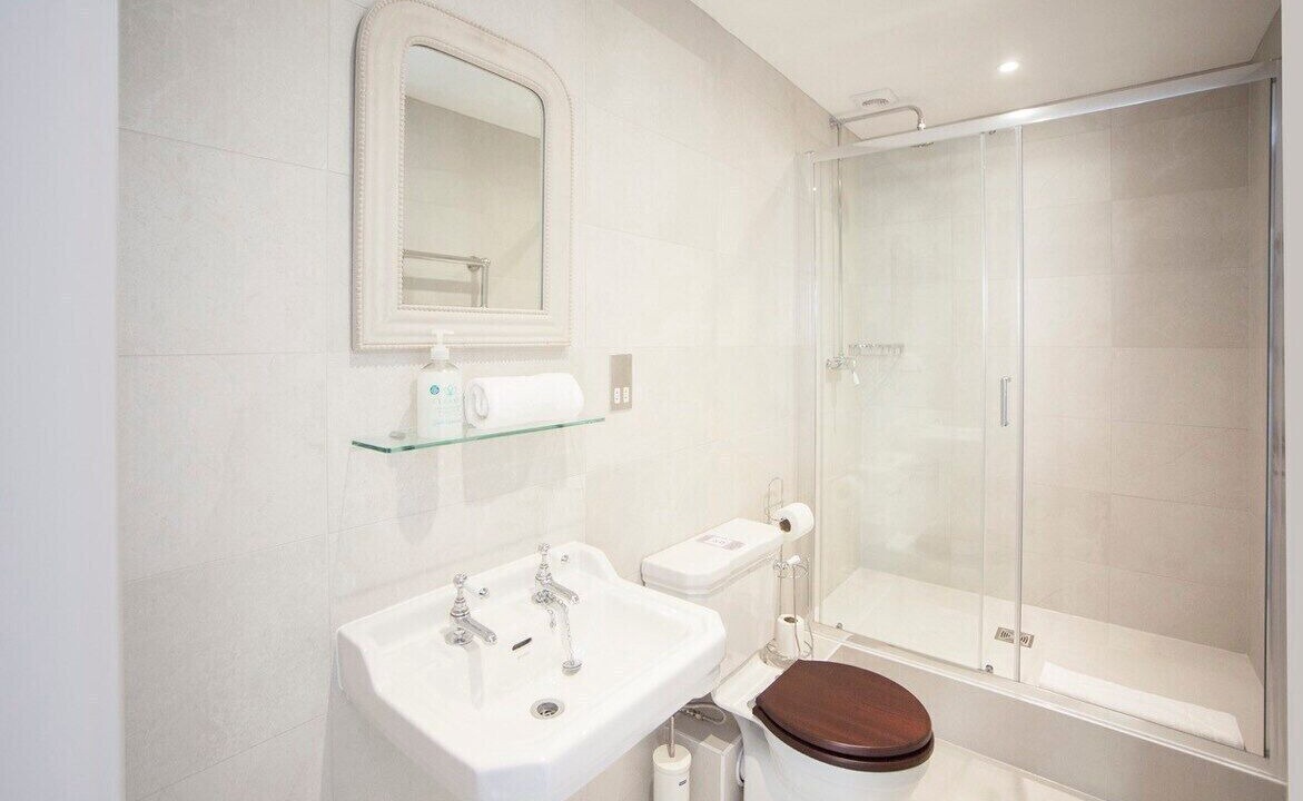 Photo of Bathroom in Bath City Centre