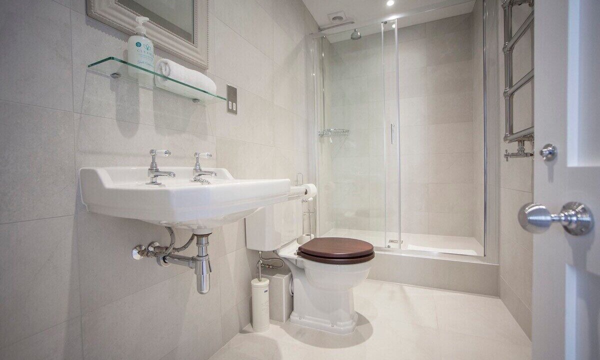 Photo of Bathroom in Bath City Centre