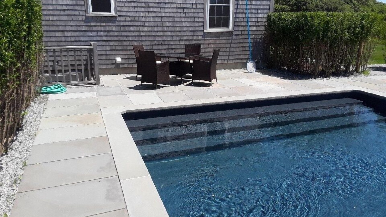 Photo of Outdoor in Tom Nevers