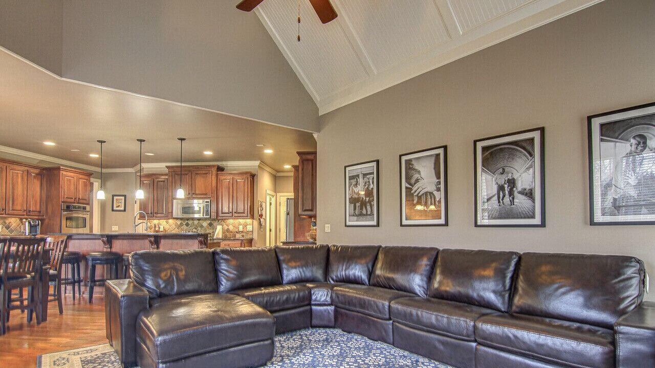 Photo of Livingroom in Lawrenceville