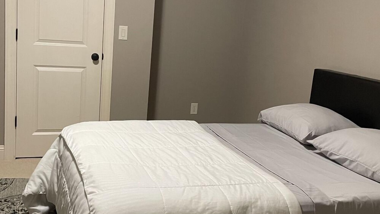 Photo of Bedroom in Lawrenceville