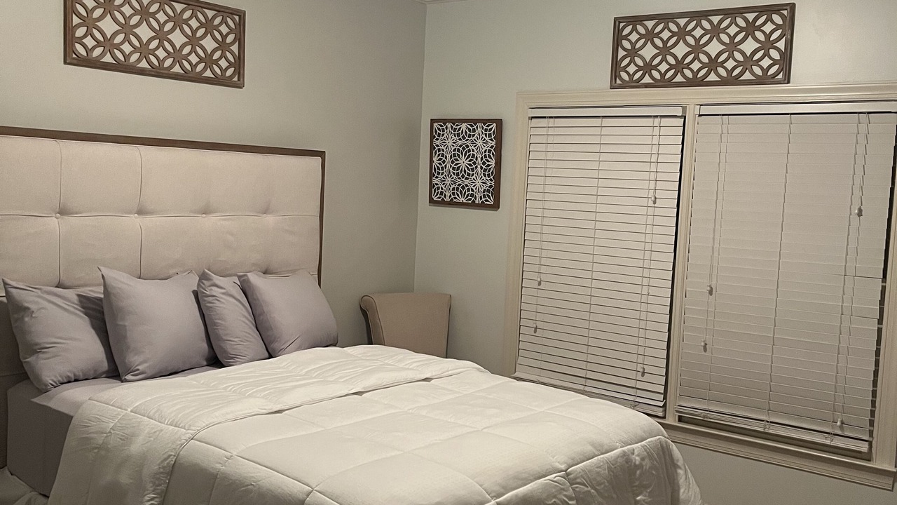 Photo of Bedroom in Lawrenceville