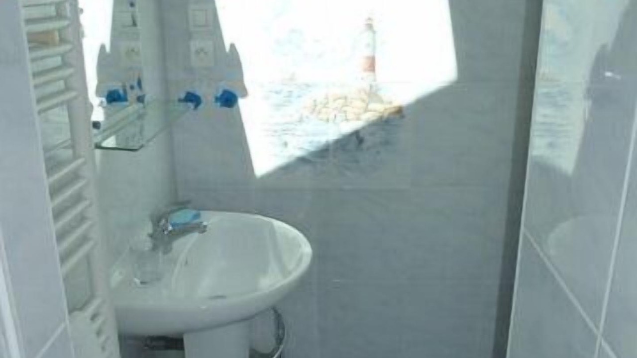 Photo of Bathroom in Lampaul-Plouarzel