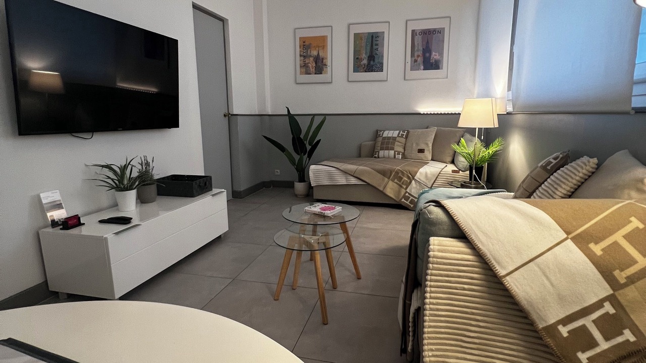 Photo of Livingroom in Saint-Lambert