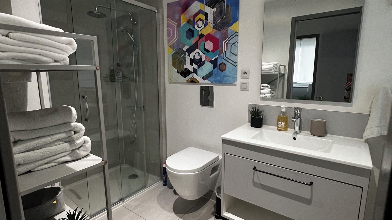 Photo of Bathroom in Saint-Lambert