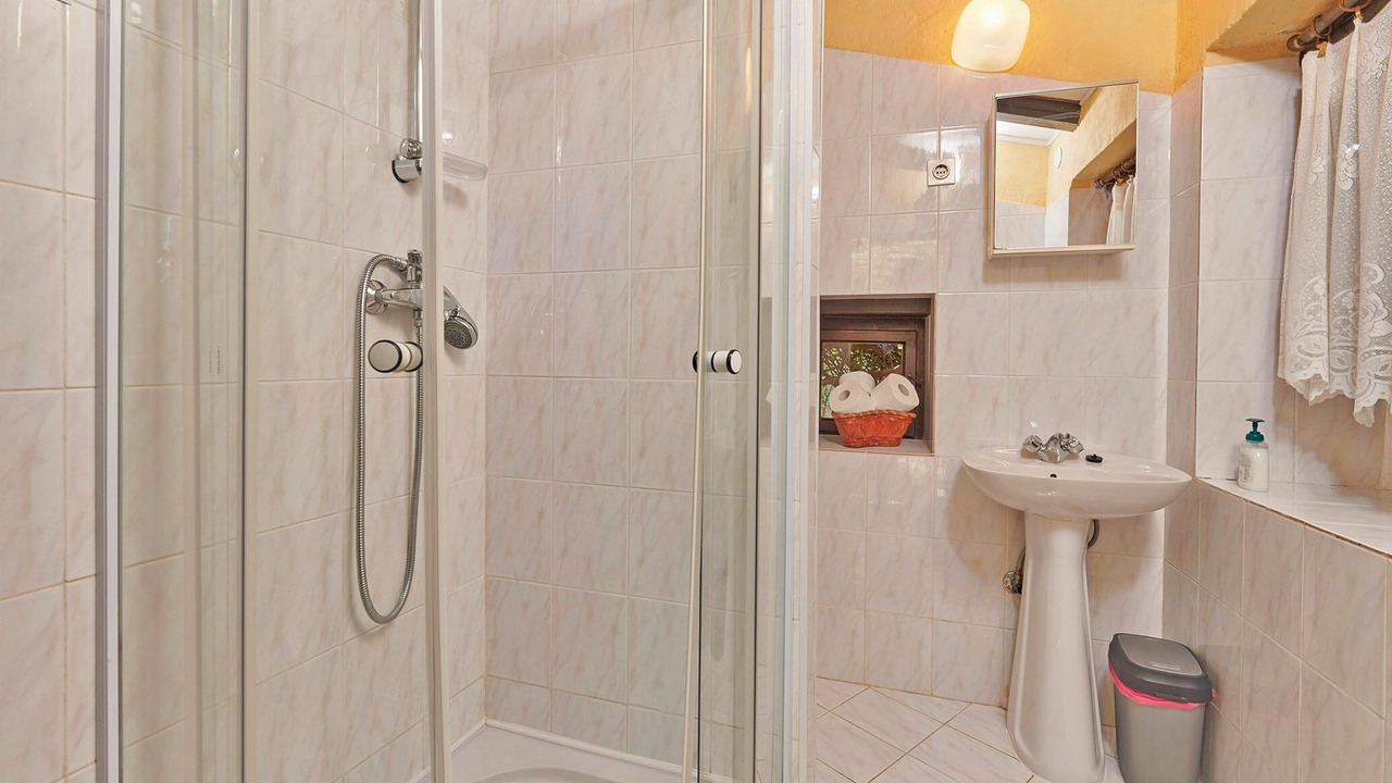 Photo of Bathroom in Groznjan