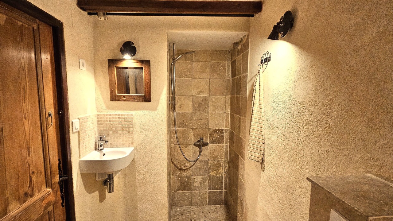 Photo of Bathroom in Goudargues