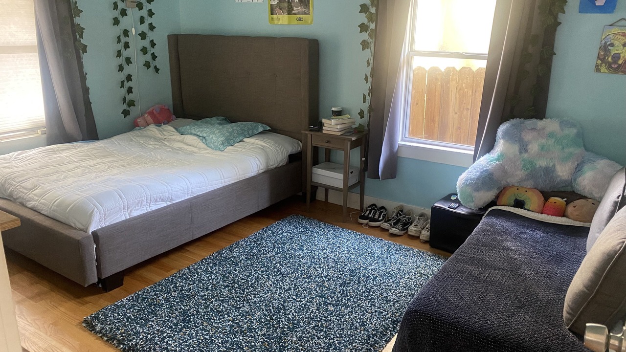 Photo of Bedroom in South Berkeley