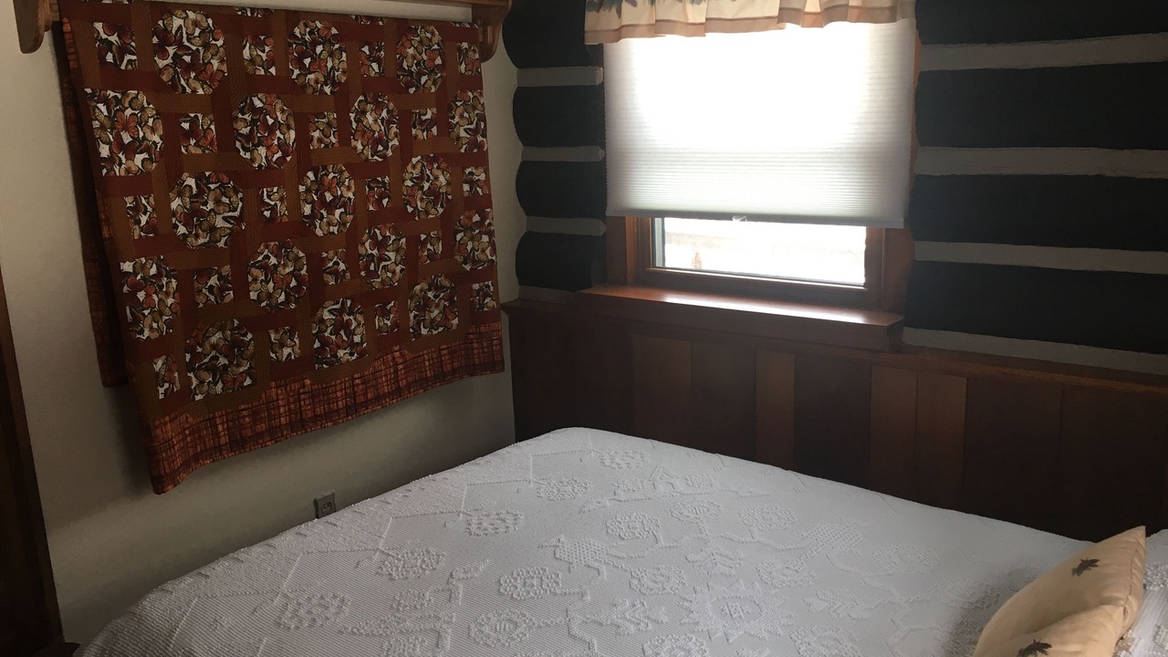 Photo of Others in Iowa Falls