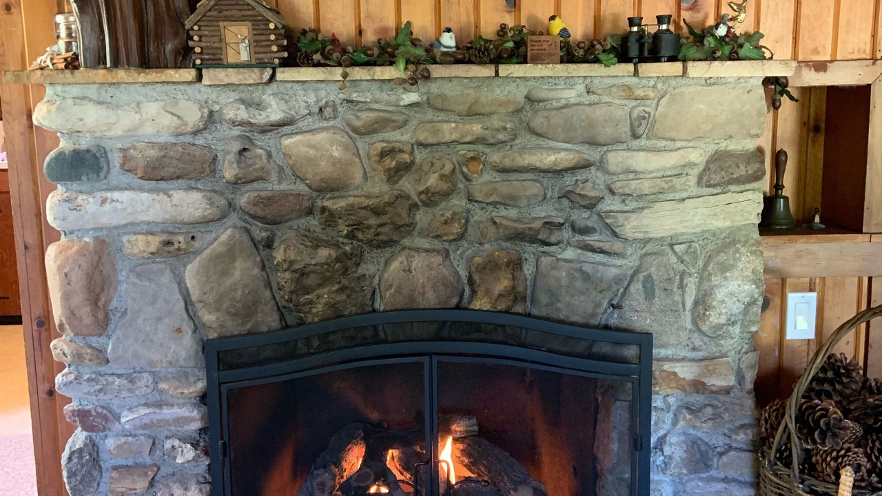 Photo of Livingroom in Iowa Falls