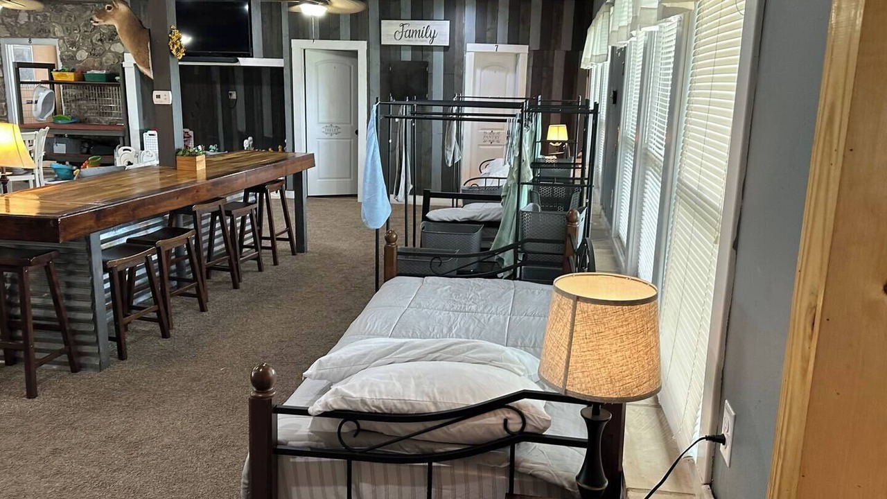 Photo of Bedroom in Hext