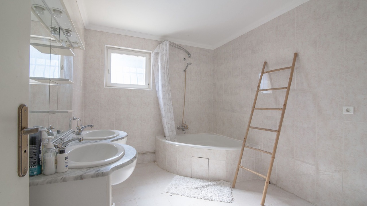 Photo of Bathroom in Beaumont-de-Lomagne