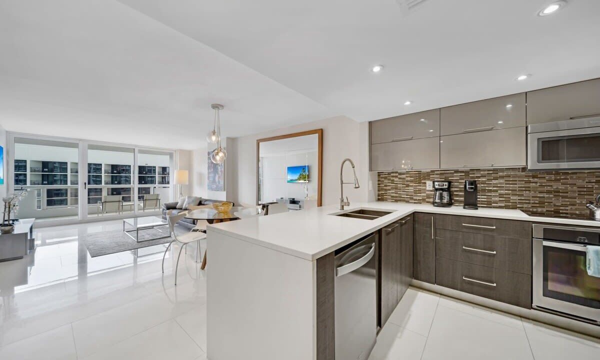 Photo of Others in Downtown Miami