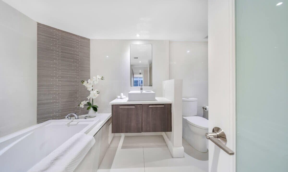 Photo of Bathroom in Downtown Miami