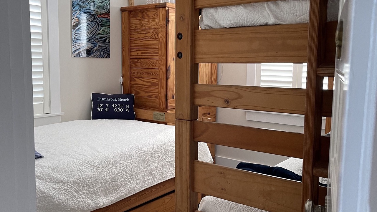 Photo of Bedroom in Humarock