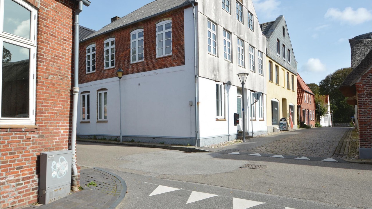 Photo of Others in Hojer