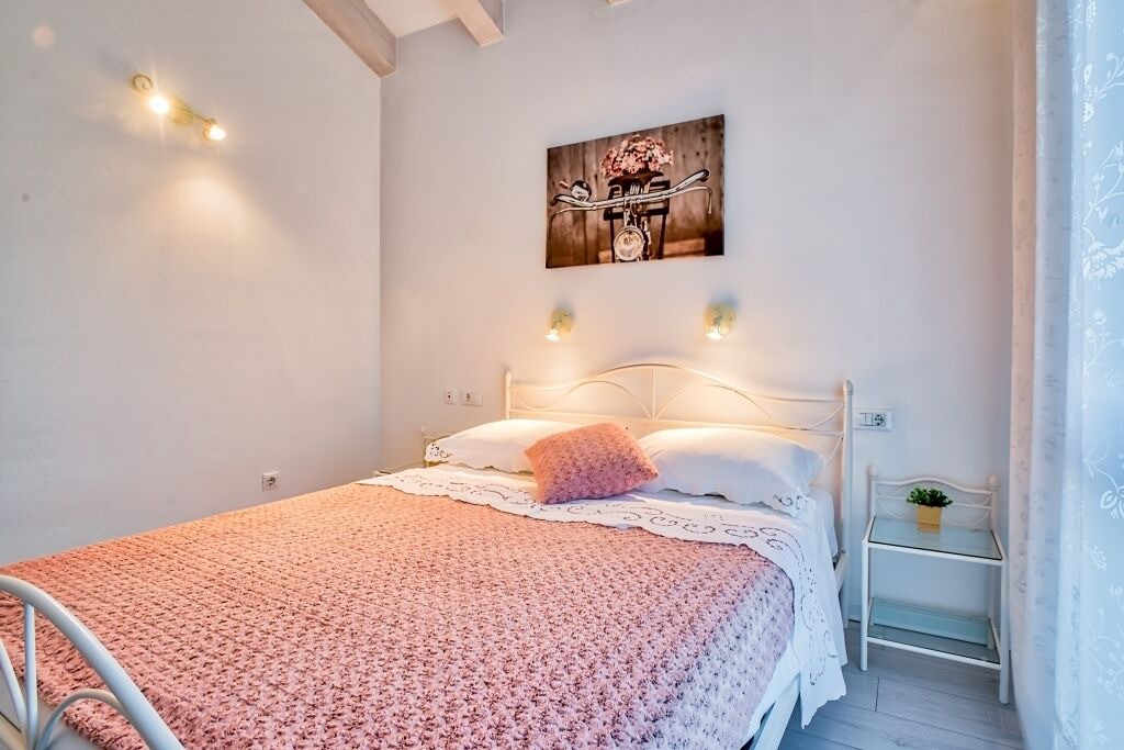 Photo of Bedroom in Borik