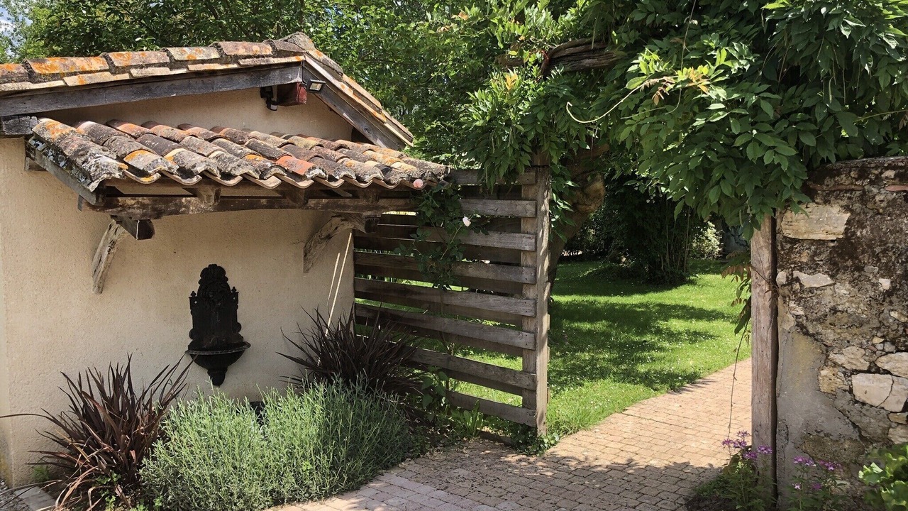 Photo of Outdoor in Saint-Seurin-de-Prats
