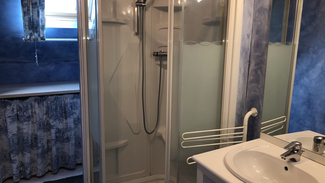 Photo of Bathroom in Crecy-en-Ponthieu