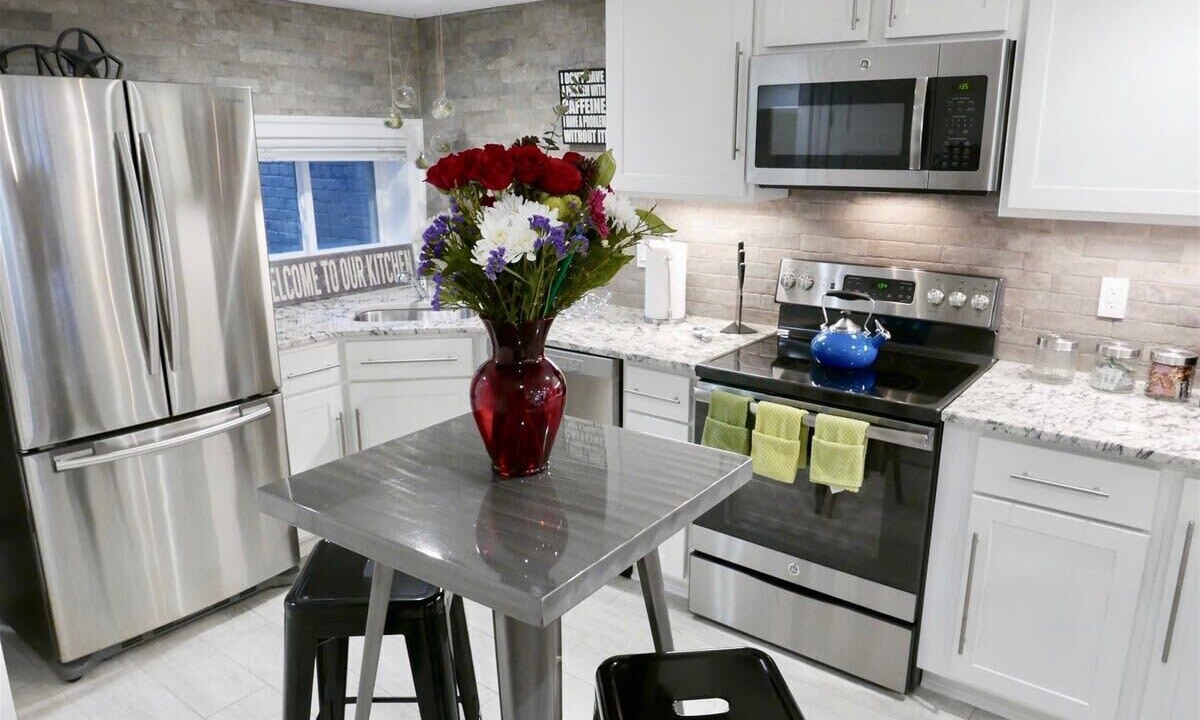 Photo of Others in Shaw