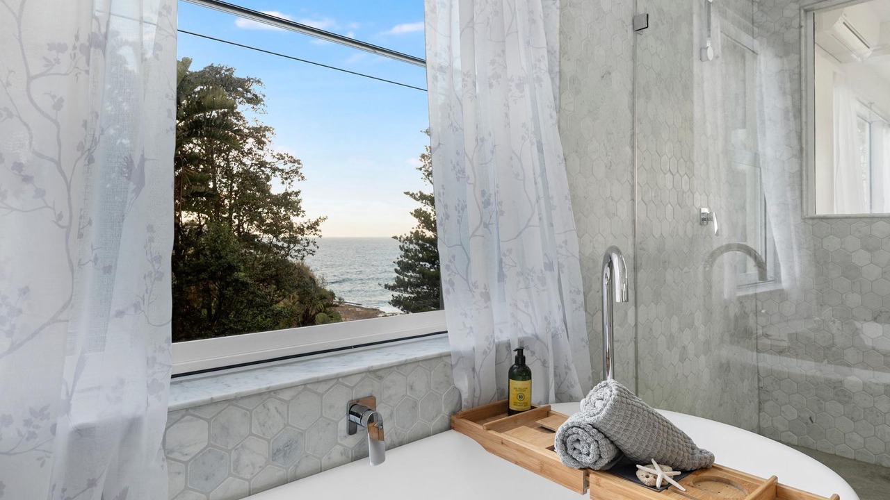 Photo of Bathroom in Whale Beach