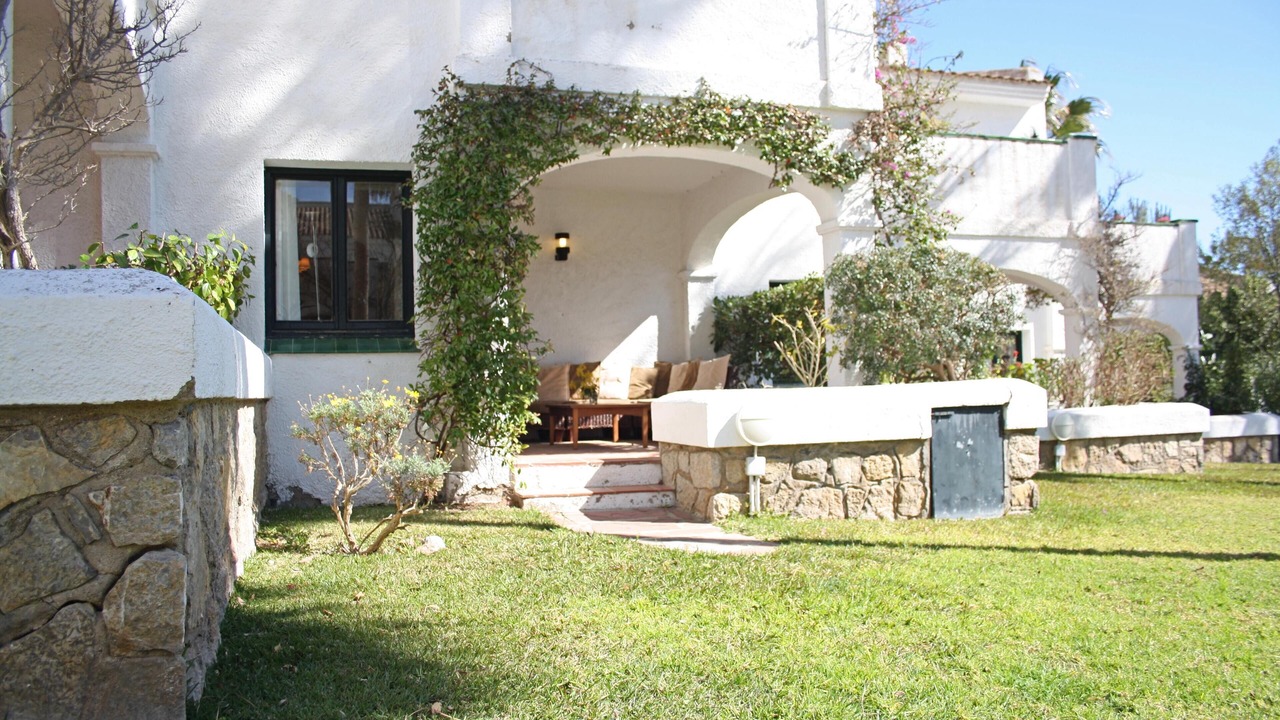 Photo of Patio Balcony in Miami Platja