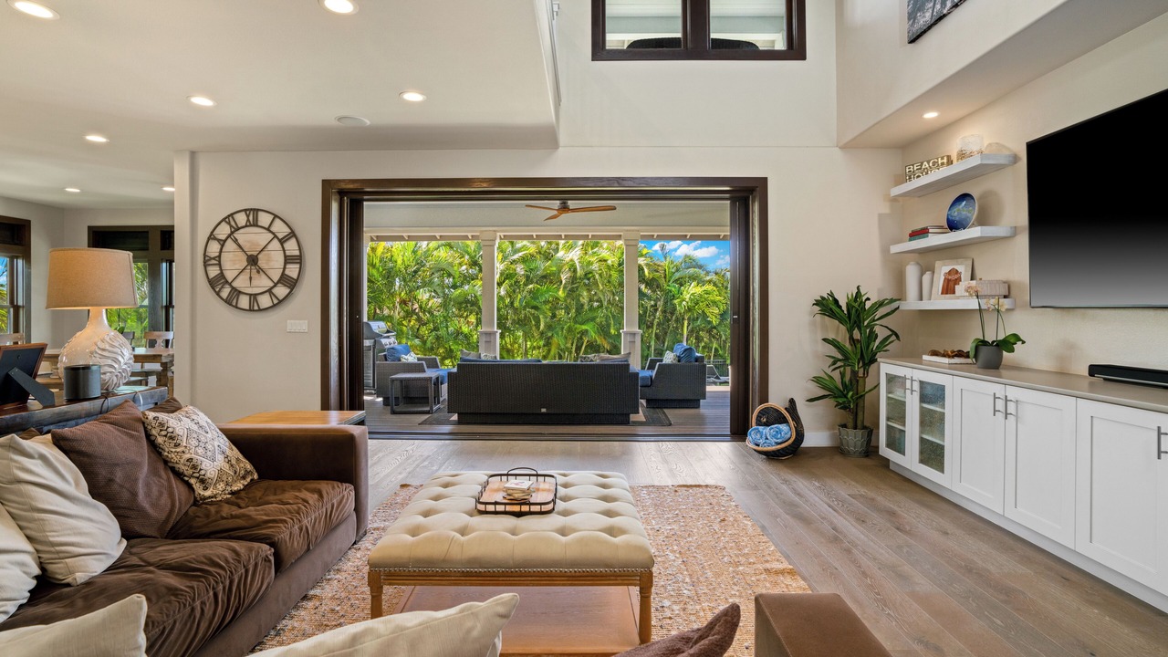 Photo of Livingroom in Poipu