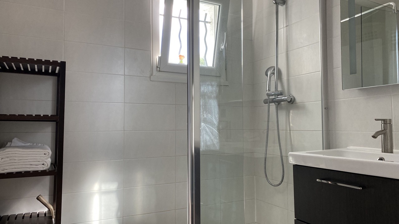 Photo of Bathroom in Carnon-Plage