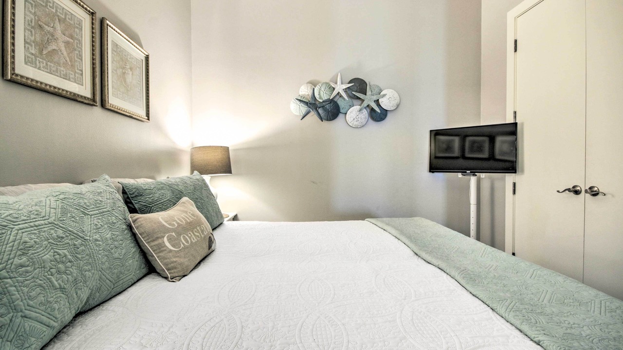 Photo of Bedroom in Galveston