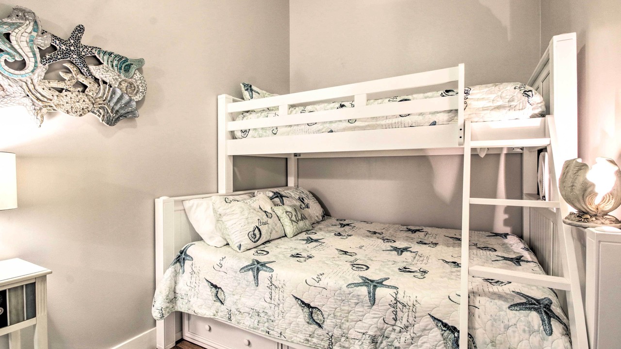 Photo of Bedroom in Galveston