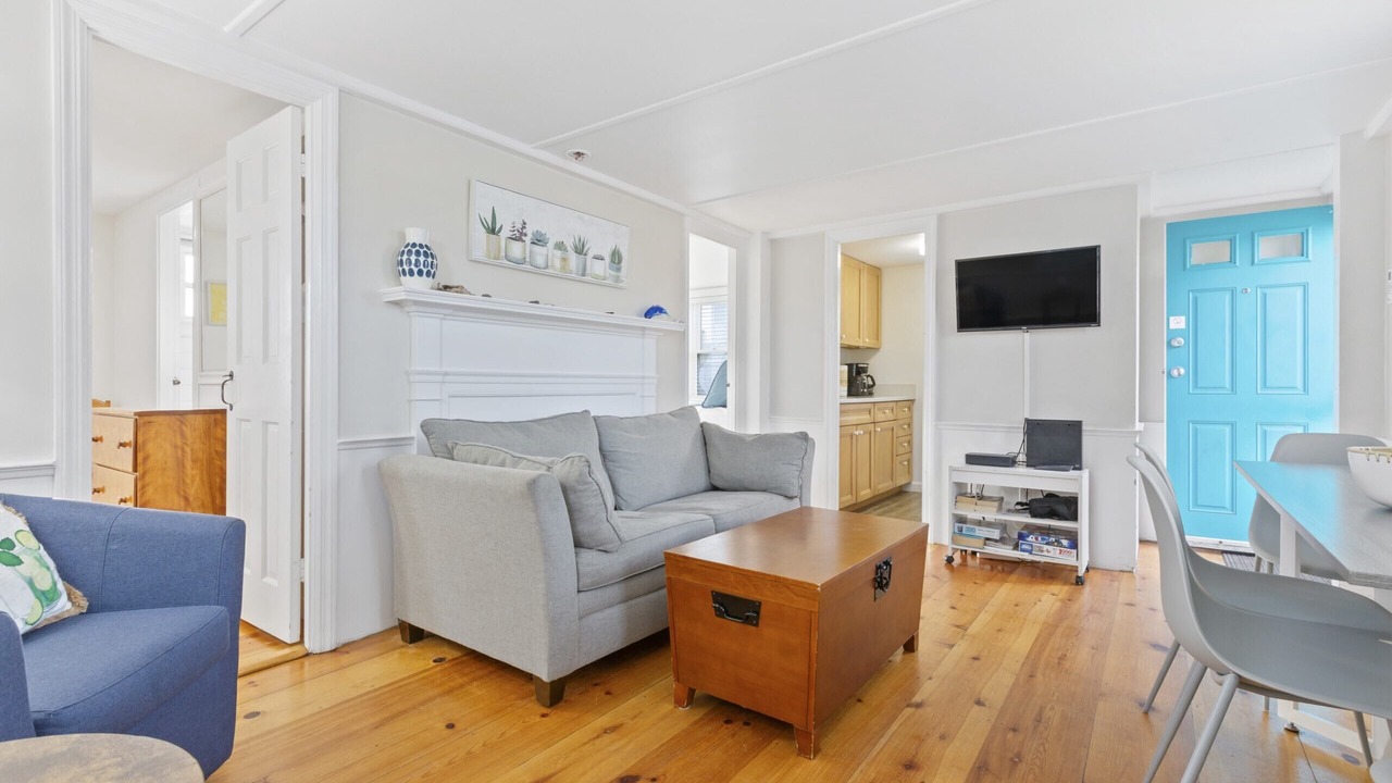 Photo of Livingroom in North Truro