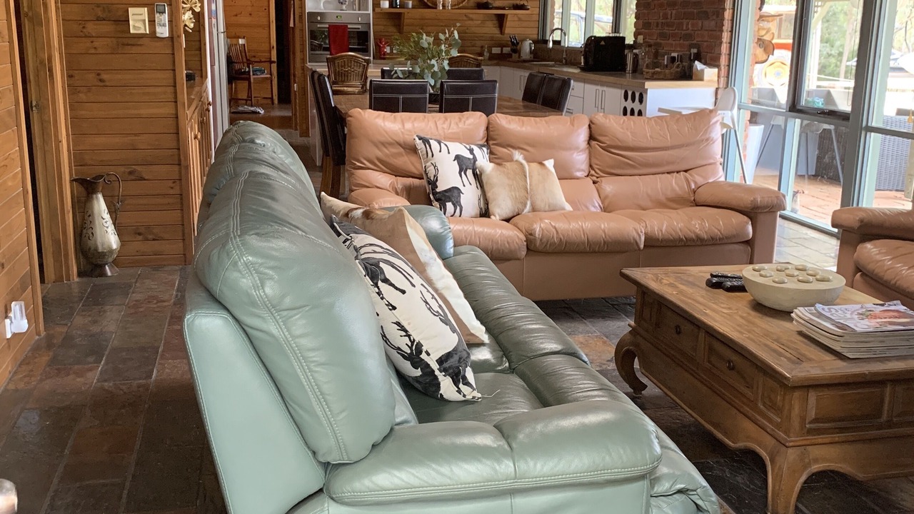 Photo of Livingroom in Taylor Bay