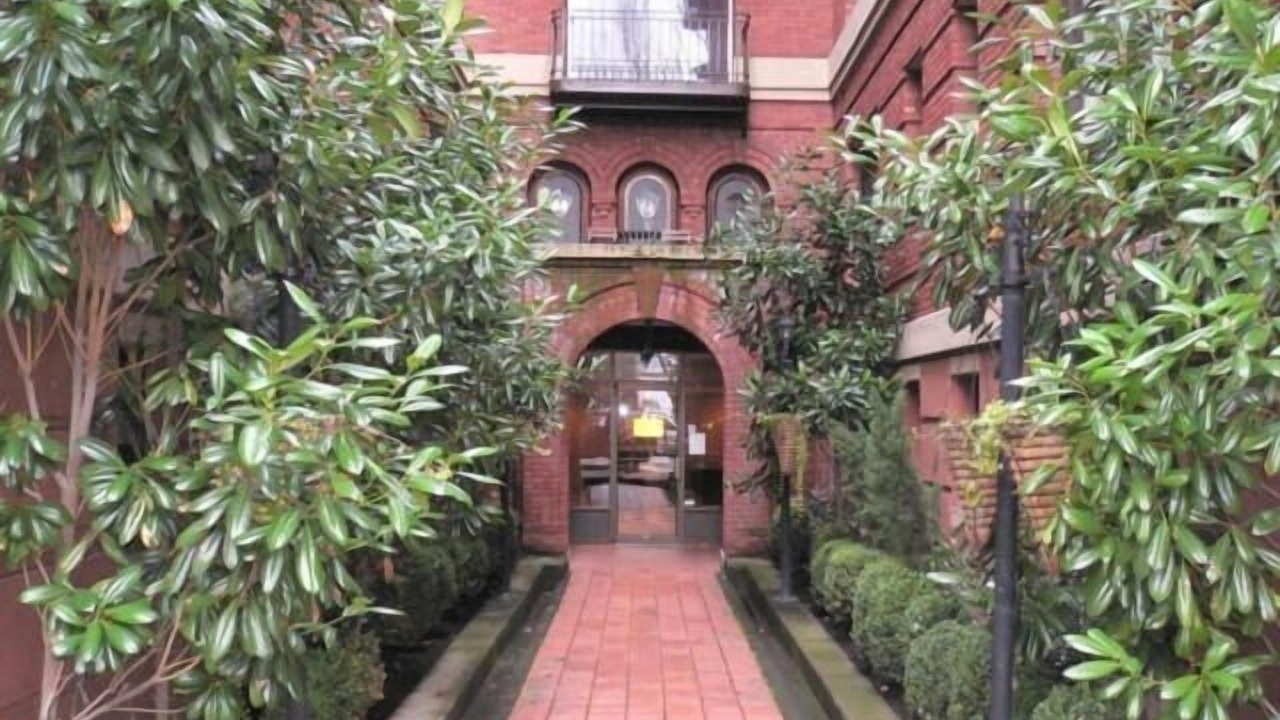 Photo of Outdoor in Alphabet Historic District