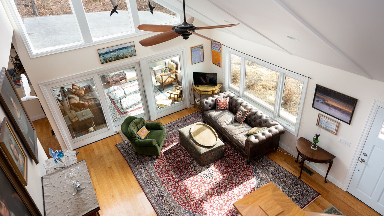 Photo of Livingroom in Wakefield-Peacedale