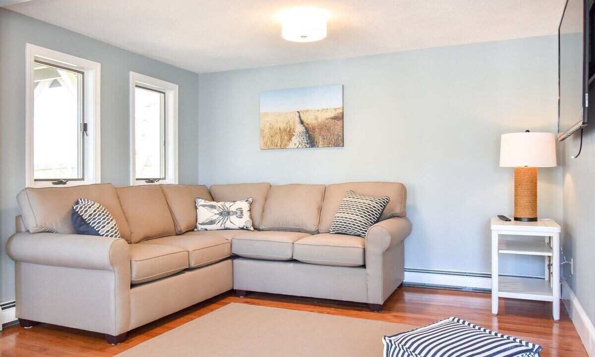 Photo of Livingroom in Dennis Port