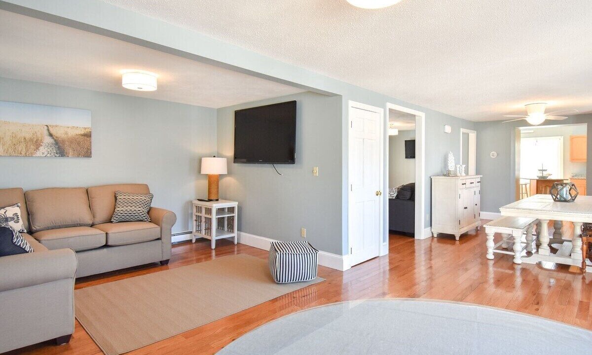 Photo of Livingroom in Dennis Port