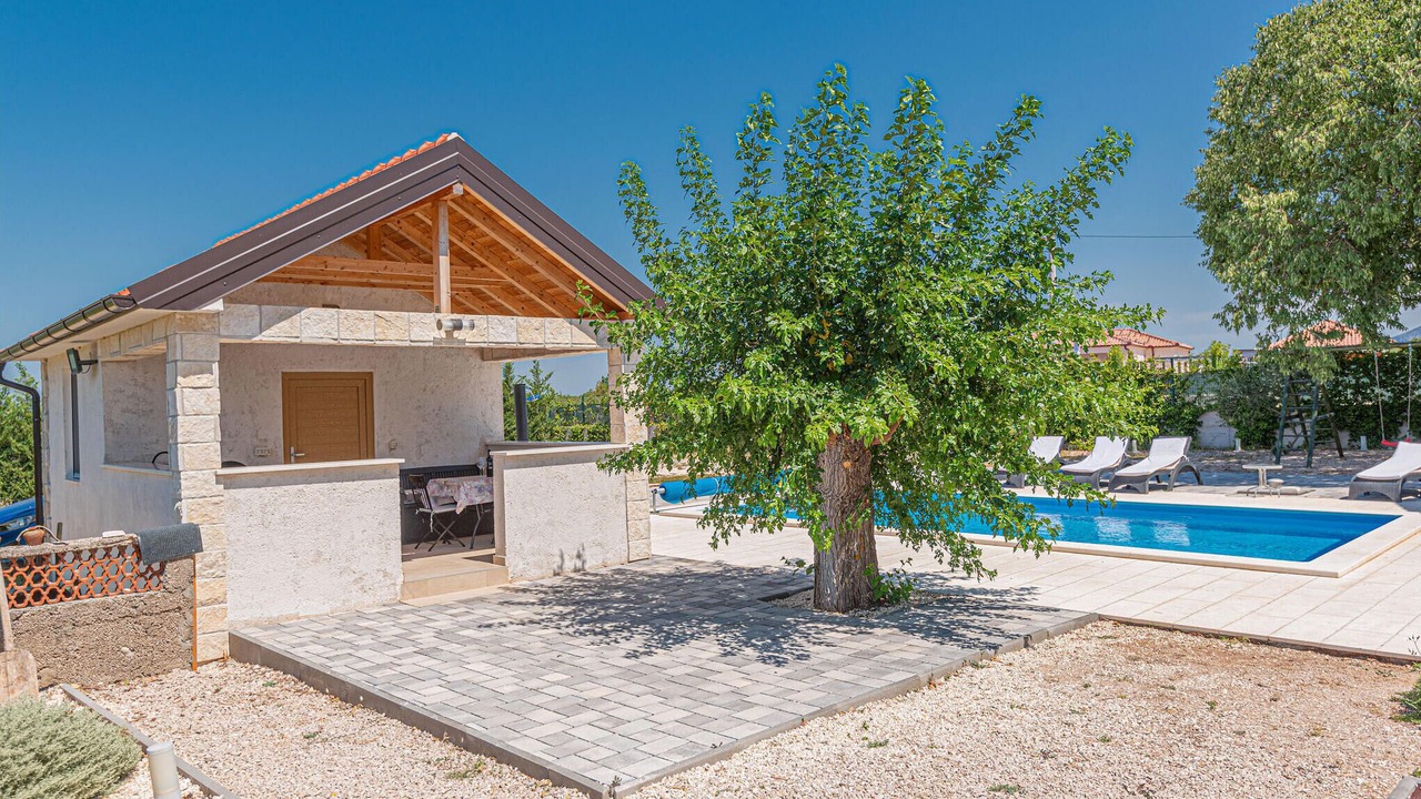 Photo of Outdoor in Drnis