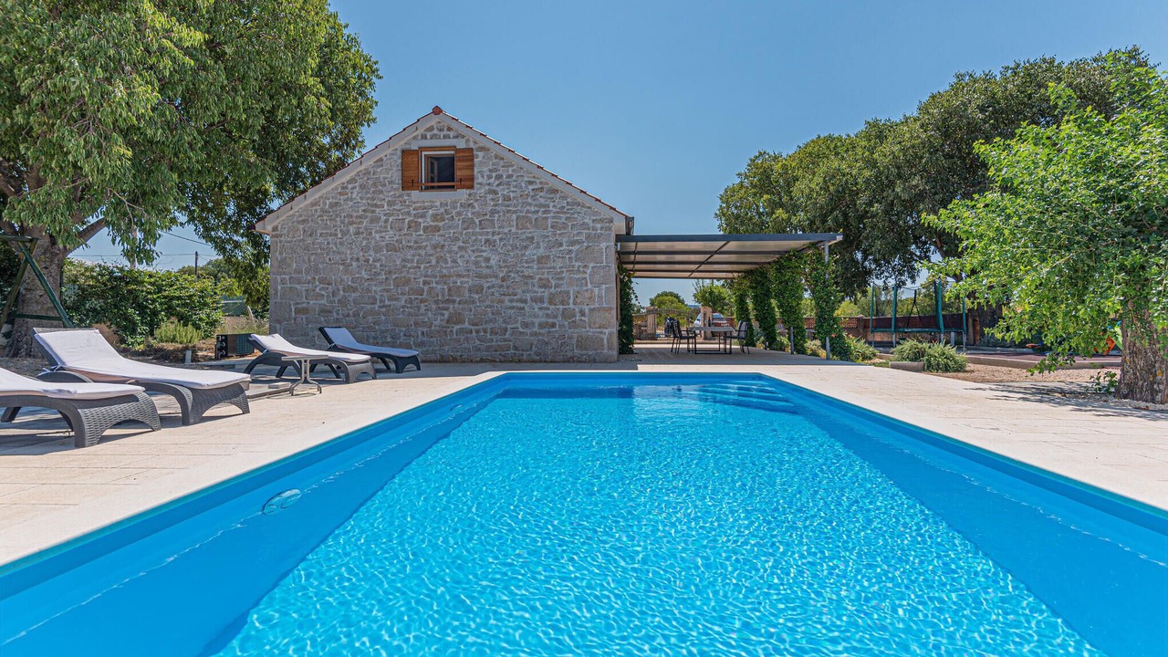 Photo of Outdoor in Drnis