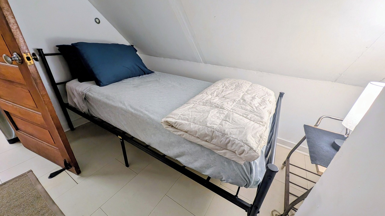 Photo of Bedroom in Irving Park East