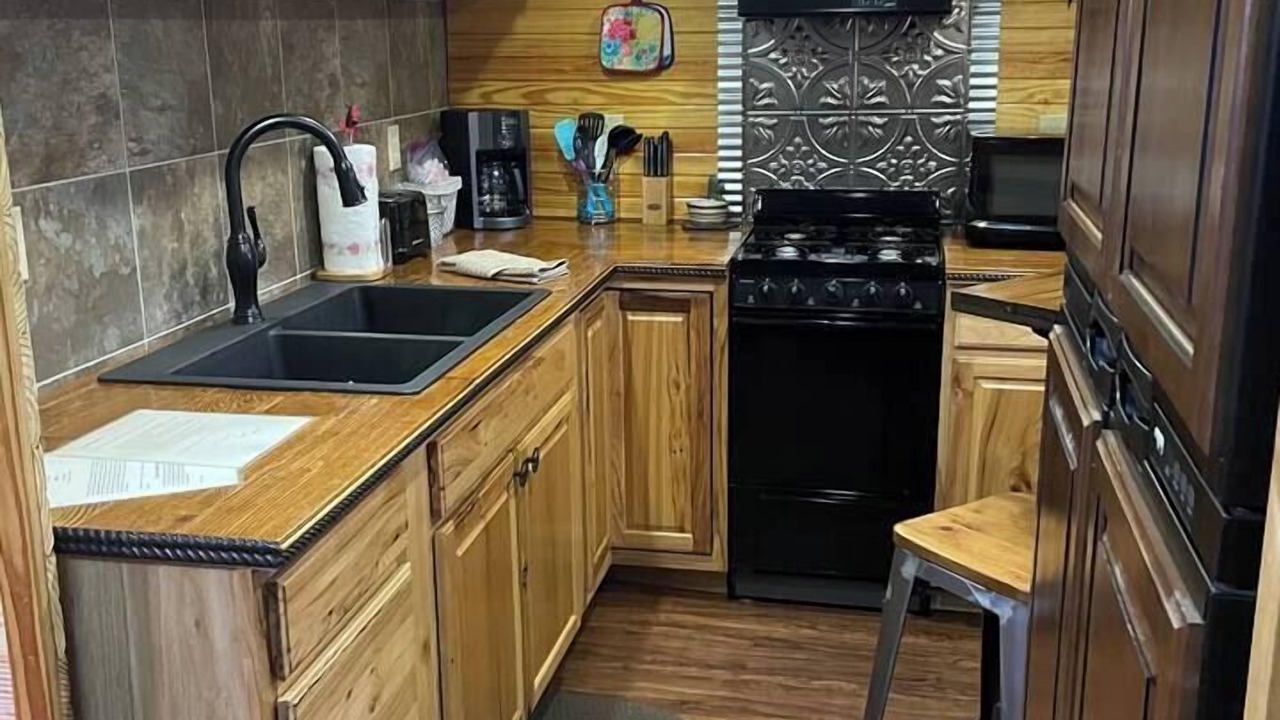 Photo of Kitchen in Eminence