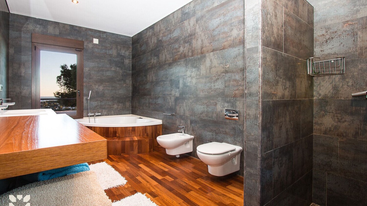Photo of Bathroom in Benimeit