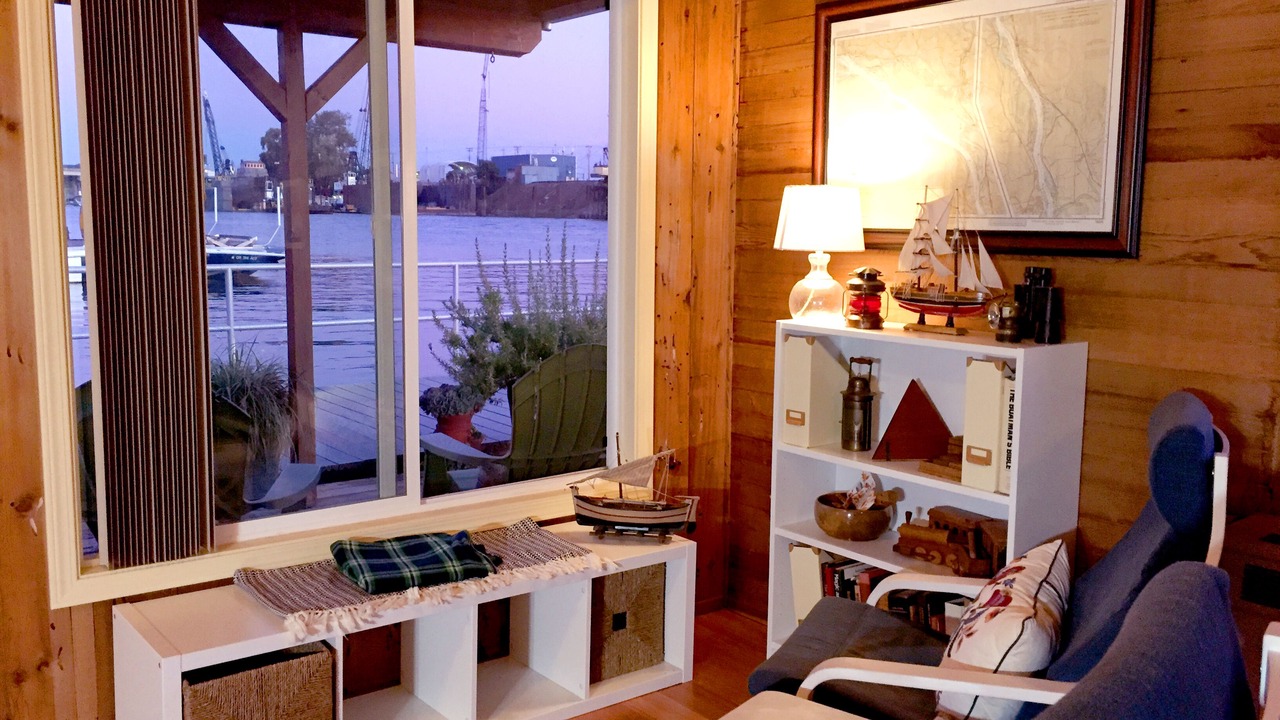 Photo of Others in Hayden Island