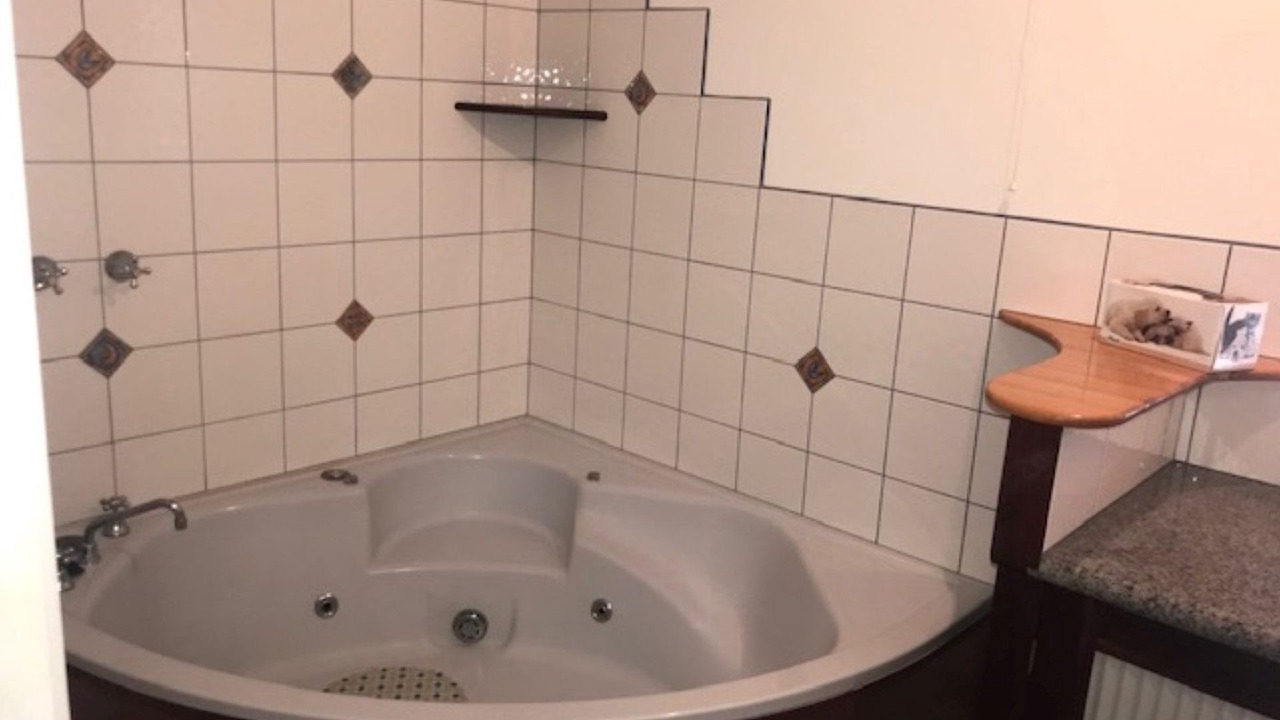 Photo of Bathroom in Ventnor