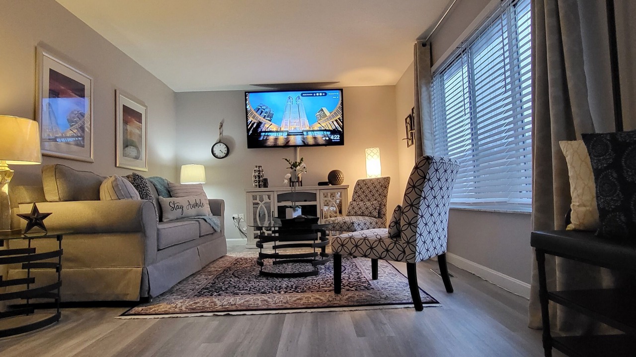 Photo of Livingroom in Westlake