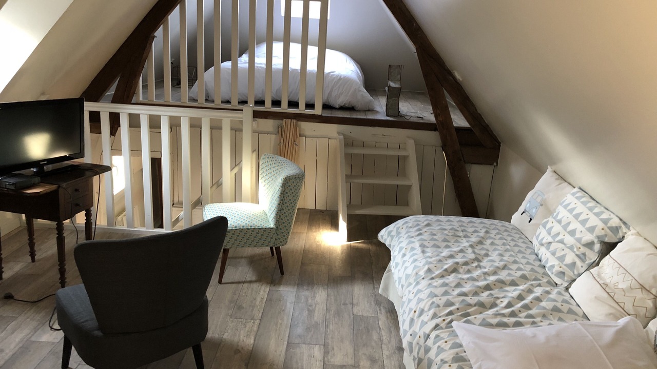 Photo of Bedroom in Genneville