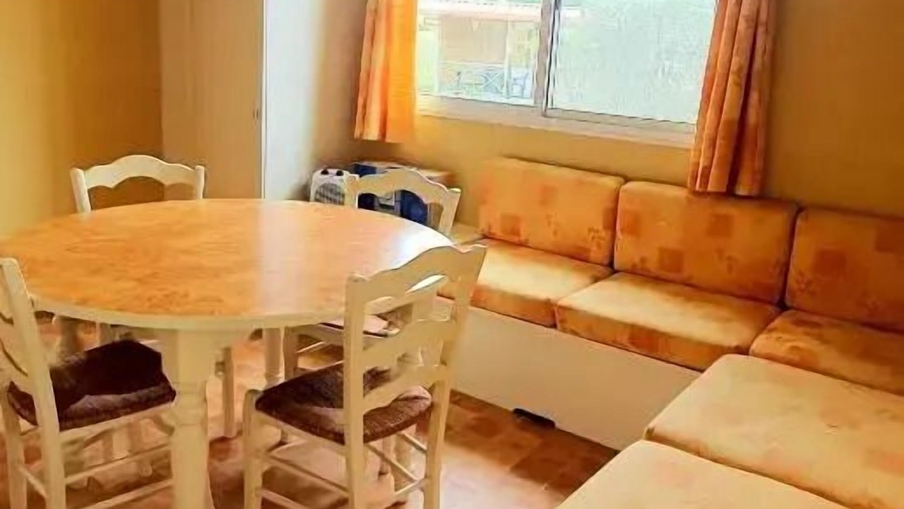 Photo of Livingroom in Tautavel