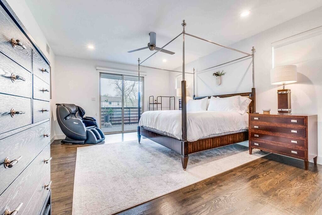 Photo of Bedroom in Lower Greenville