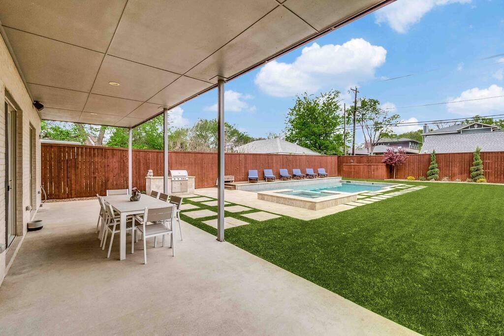Photo of Outdoor in Lower Greenville