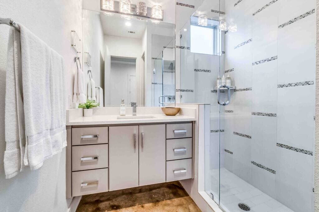 Photo of Bathroom in Lower Greenville