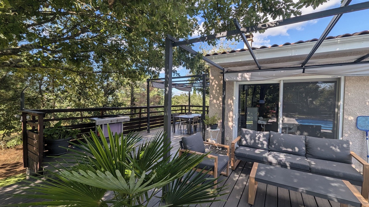 Photo of Patio Balcony in Joyeuse